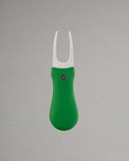 The Bay Divot Tool
